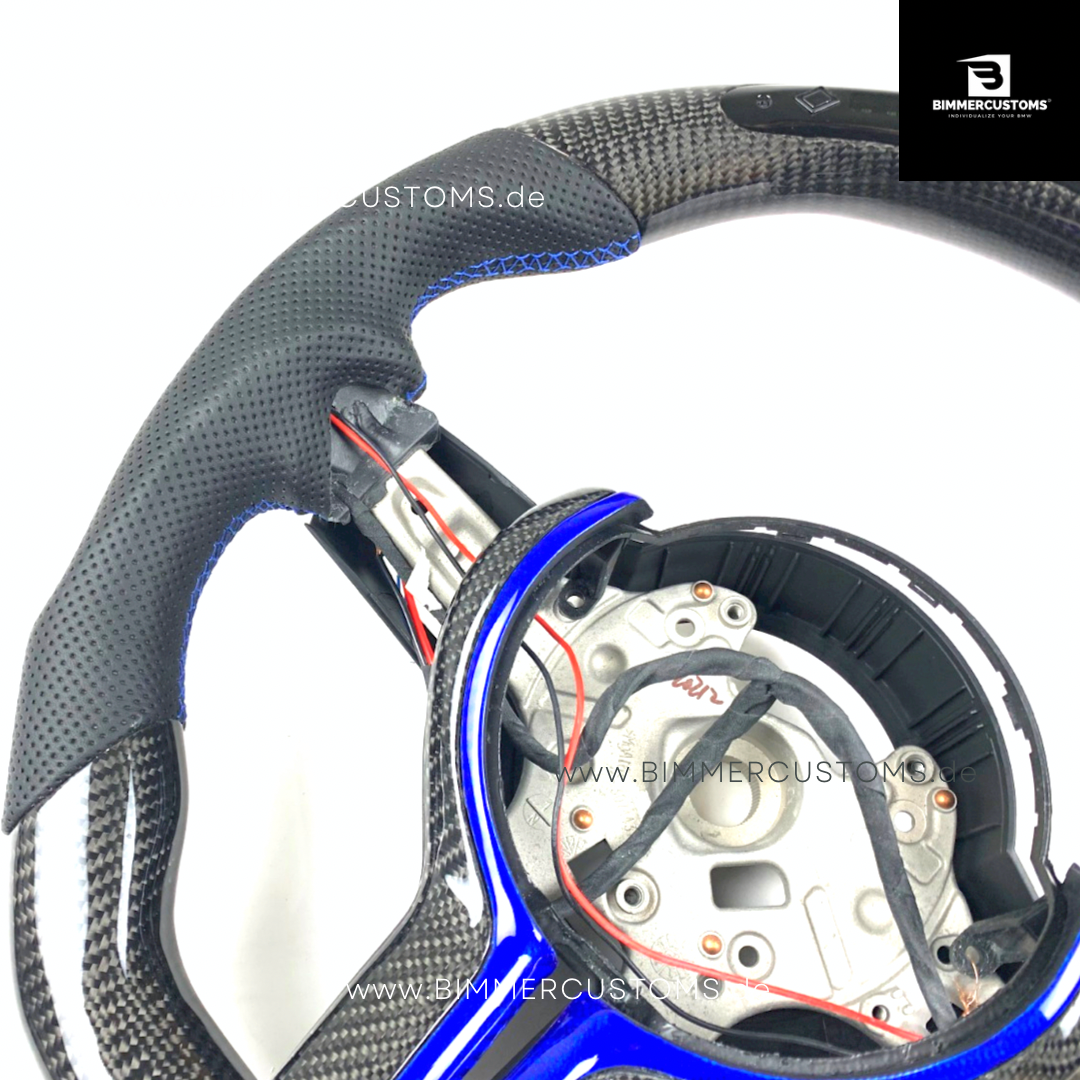 LEDER CARBON LENKRAD MIT RACE DISPLAY BLUE CARBON LINE PASSEND FÜR BMW M2 F87 M3 F80 M4 F82 F83 F20 F21 F22 F23 F30 F31 F32 F33 F36 Competition